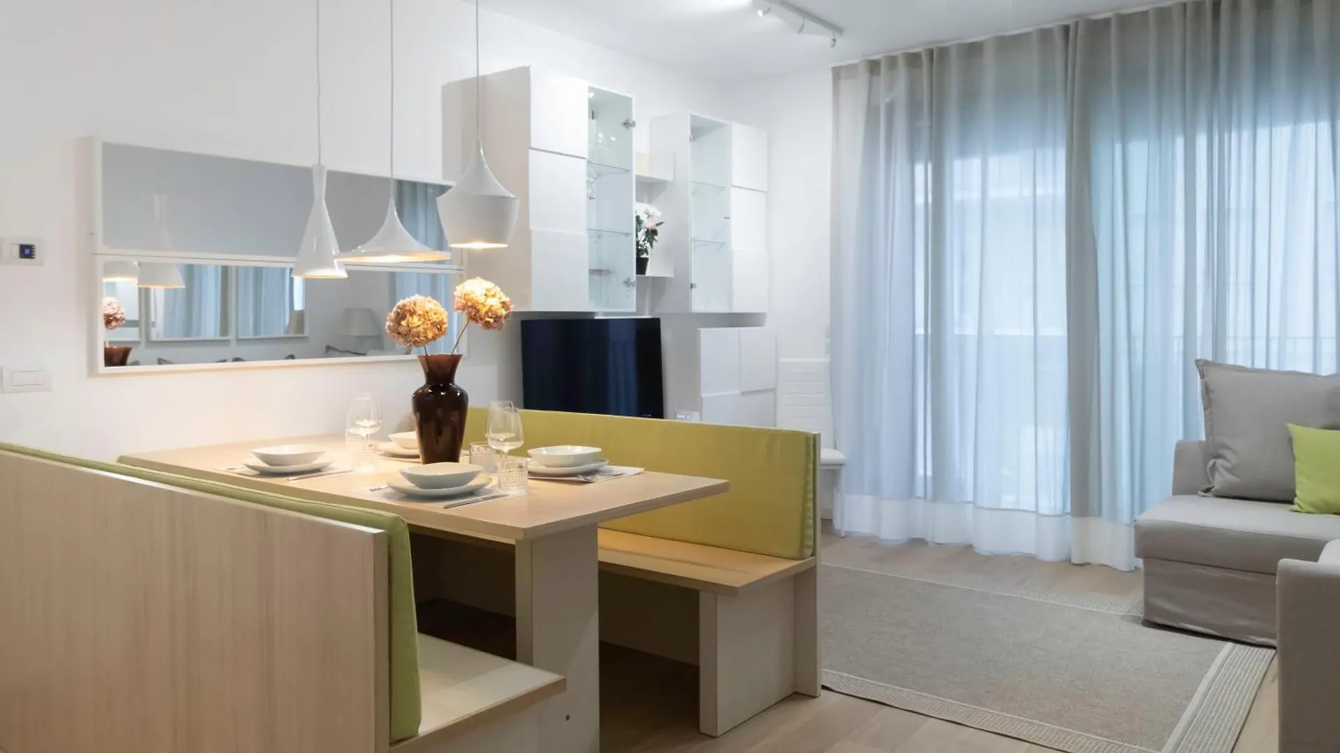 Italianway - Compagnoni 12 - Suite Mirabel Milan 0*,  Italie